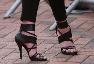 Gemma Arterton feet photo thumbnail