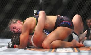 Miesha Tate feet photo thumbnail