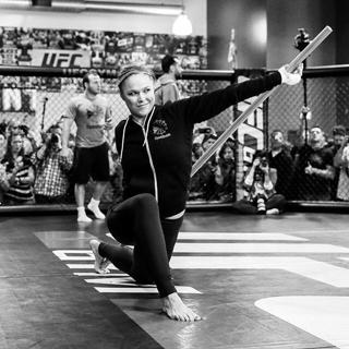 Ronda Rousey feet photo thumbnail