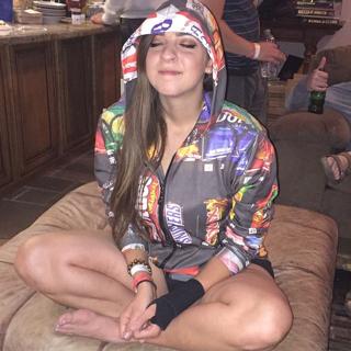 Gabbie Hanna feet photo 2