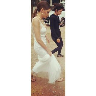 Serenay Sarikaya feet photo thumbnail