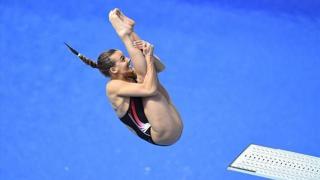 Tania Cagnotto feet photo thumbnail