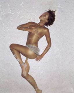 Victoria Beckham feet photo thumbnail