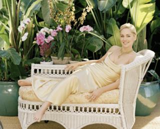 Sharon Stone feet photo thumbnail