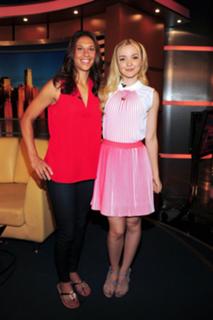 Dove Cameron feet photo thumbnail