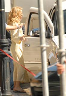 Kate Hudson feet photo thumbnail