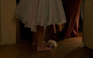 Reese Witherspoon feet photo thumbnail