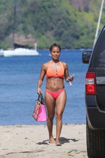 Jada Pinkett Smith feet photo thumbnail