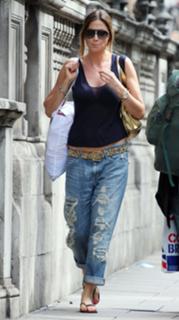 Lisa Snowdon feet photo thumbnail