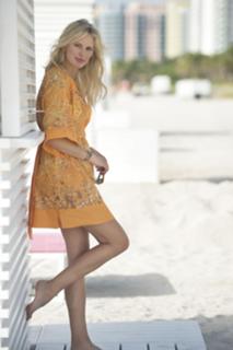 Karolina Kurkova feet photo thumbnail