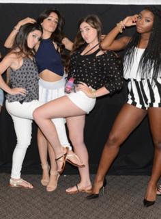 Camila Cabello feet photo thumbnail