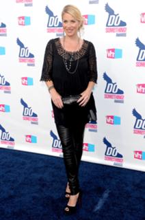 Christina Applegate feet photo thumbnail