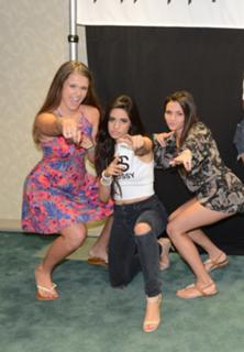 Camila Cabello feet photo thumbnail
