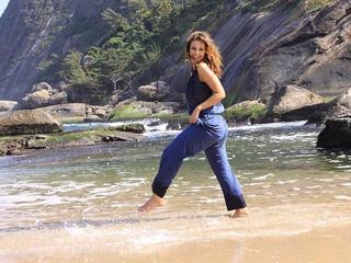 Paolla Oliveira feet photo thumbnail