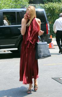 Uma Thurman feet photo thumbnail