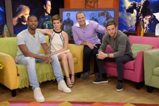 Kate Mara feet photo thumbnail