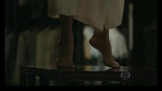 Paolla Oliveira feet photo thumbnail