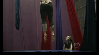 Paolla Oliveira feet photo thumbnail