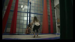 Paolla Oliveira feet photo thumbnail