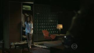 Paolla Oliveira feet photo thumbnail