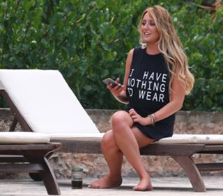 Charlotte Crosby feet photo thumbnail