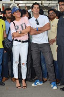 Jacqueline Fernandez feet photo thumbnail