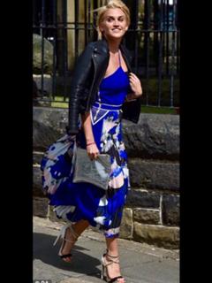 Ashley Roberts feet photo thumbnail