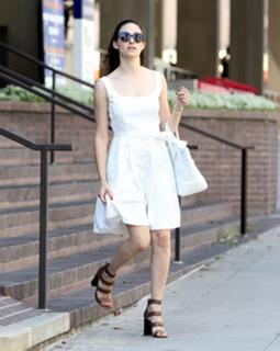 Emmy Rossum feet photo thumbnail