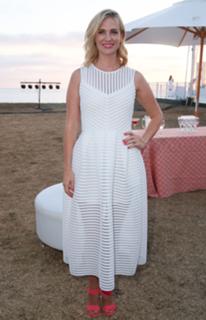 January Jones feet photo thumbnail