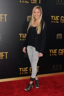 Justine Ezarik feet photo thumbnail