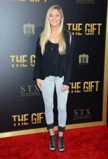Justine Ezarik feet photo thumbnail