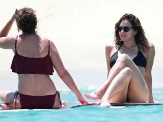 Katharine McPhee feet photo thumbnail