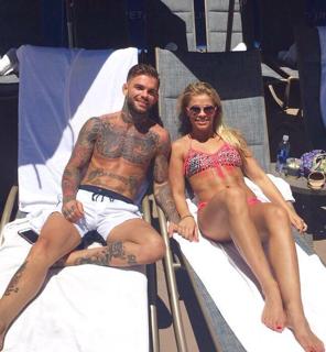 Paige VanZant feet photo thumbnail