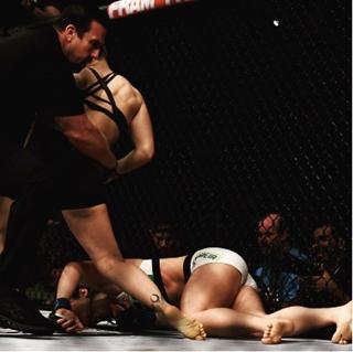 Ronda Rousey feet photo thumbnail