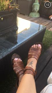 Vida Guerra feet photo thumbnail
