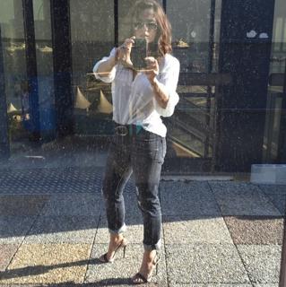 Salma Hayek feet photo thumbnail