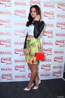 Bruna Marquezine feet photo thumbnail