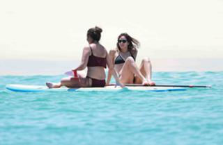 Katharine McPhee feet photo thumbnail