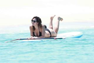 Katharine McPhee feet photo thumbnail