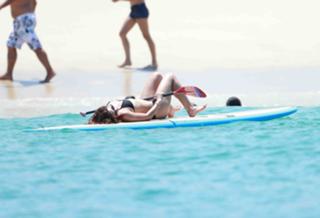 Katharine McPhee feet photo thumbnail
