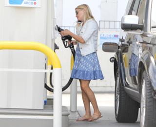 Reese Witherspoon feet photo thumbnail