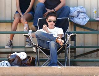 Victoria Beckham feet photo thumbnail