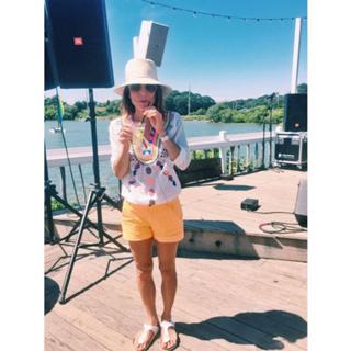 Bethenny Frankel feet photo thumbnail
