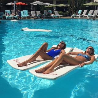 Chiara Ferragni feet photo thumbnail