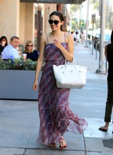 Emmy Rossum feet photo thumbnail