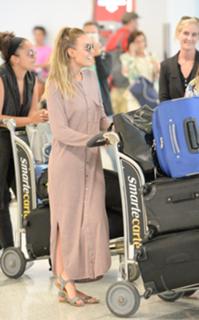 Perrie Edwards feet photo thumbnail