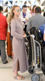 Perrie Edwards feet photo thumbnail