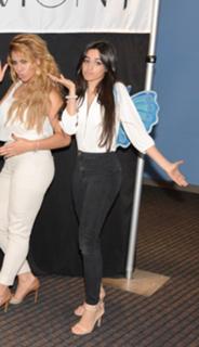 Camila Cabello feet photo thumbnail