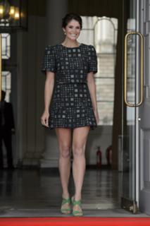 Gemma Arterton feet photo thumbnail