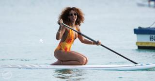 Rihanna feet photo thumbnail